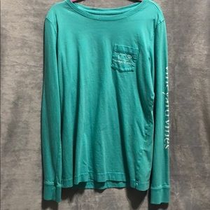 Green/blue long sleeve vineyard vine shirt
